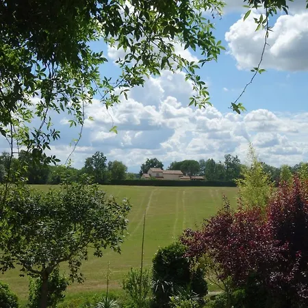 La Maison Sur La Colline ベッド・アンド・ブレックファスト 3*