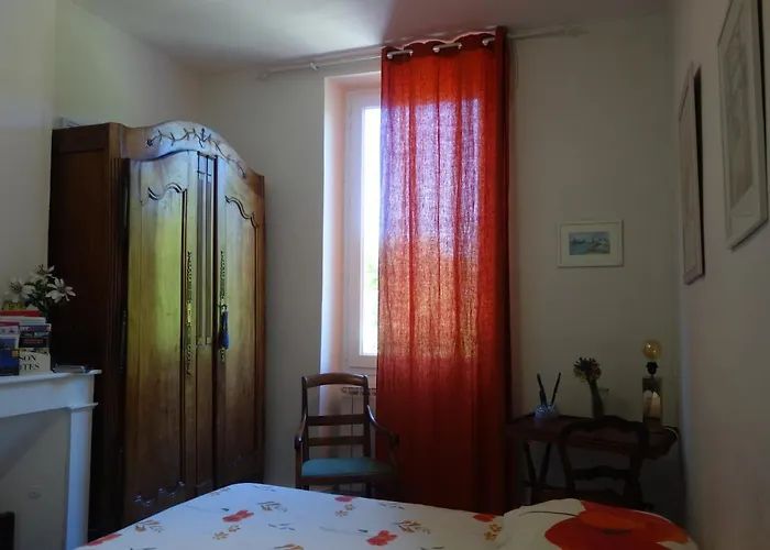 La Maison Sur La Colline 3*