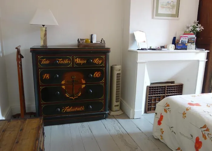 La Maison Sur La Colline 3* 莫鲁