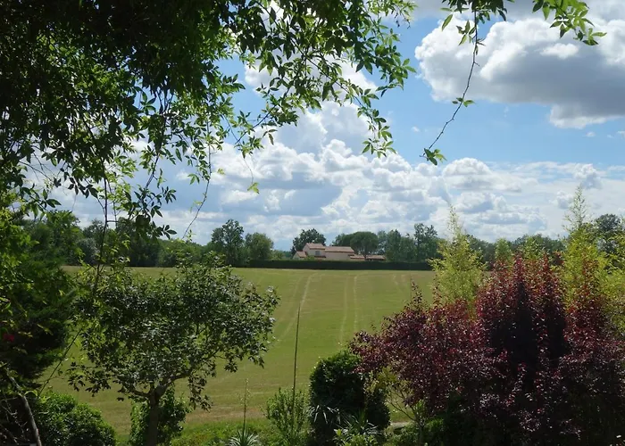 La Maison Sur La Colline 住宿加早餐酒店 3*